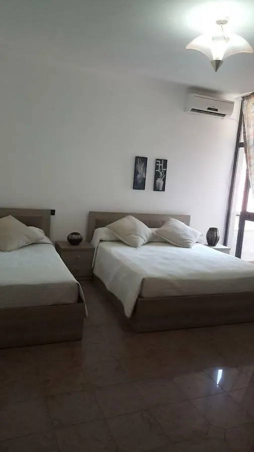 Blu Apartments Durres 0*,  Albania